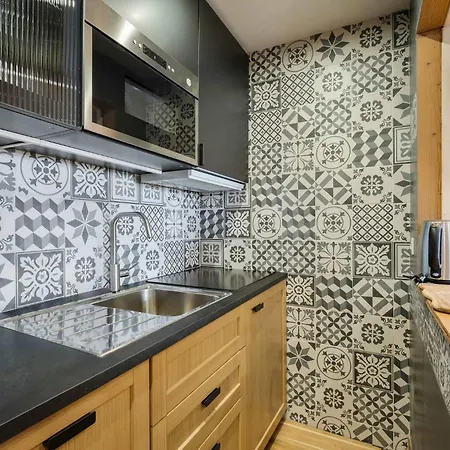 Apartment In And Out Bright Alpine Flat With Mountain Views Val Thorens